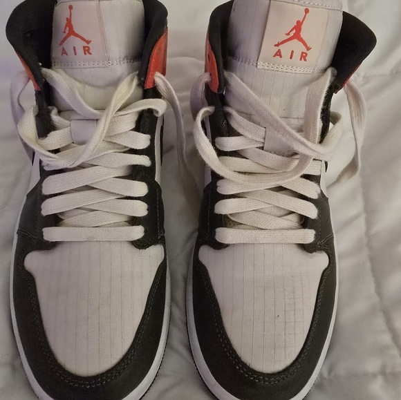 Jordan's - Picture 6 of 7